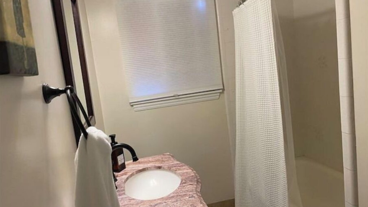 Photo of Bathroom in Salinas