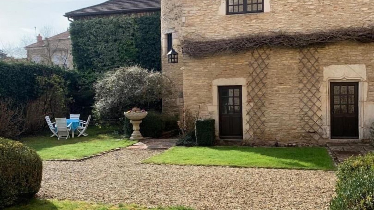 Photo of Outdoor in Dracy-le-Fort