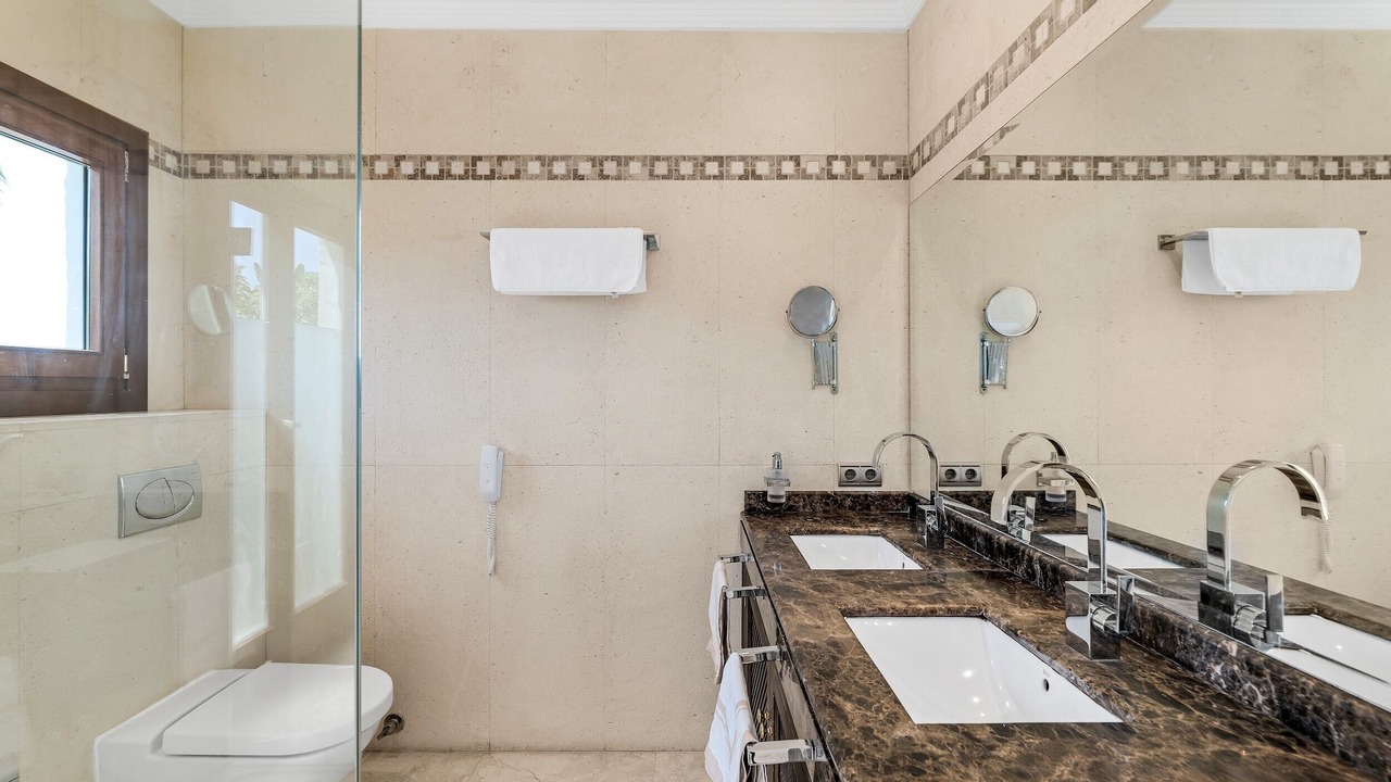 Photo of Bathroom in Golden Mile