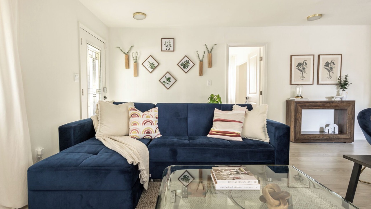 Photo of Livingroom in Edgewood