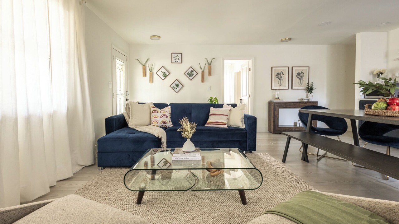 Photo of Livingroom in Edgewood