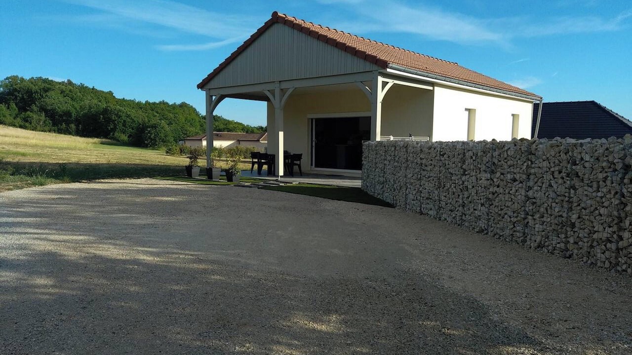 Photo of Outdoor in Martel