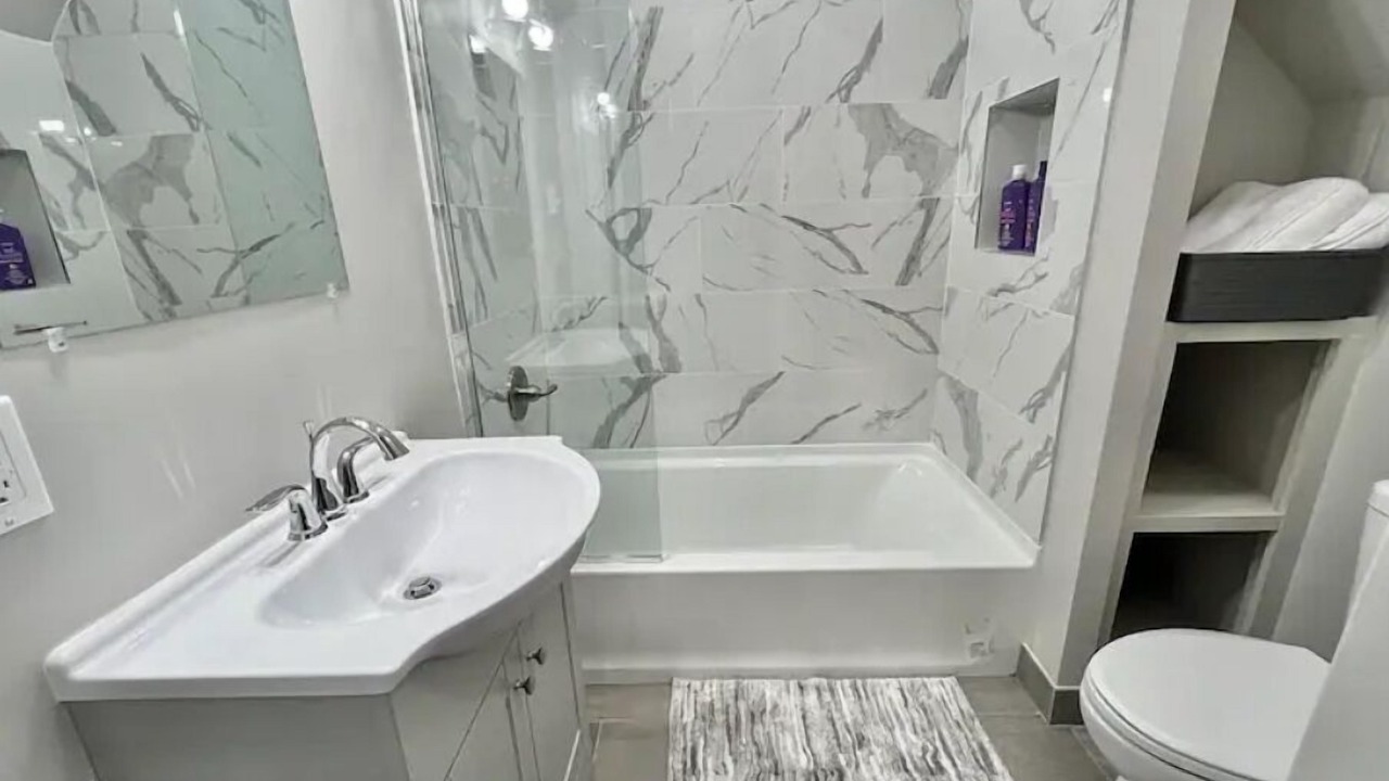 Photo of Bathroom in Albany