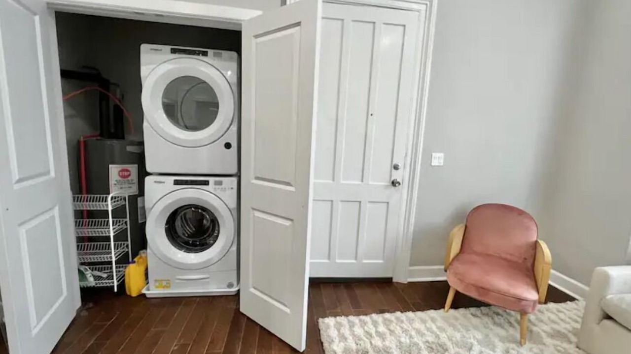 Photo of Others in Albany