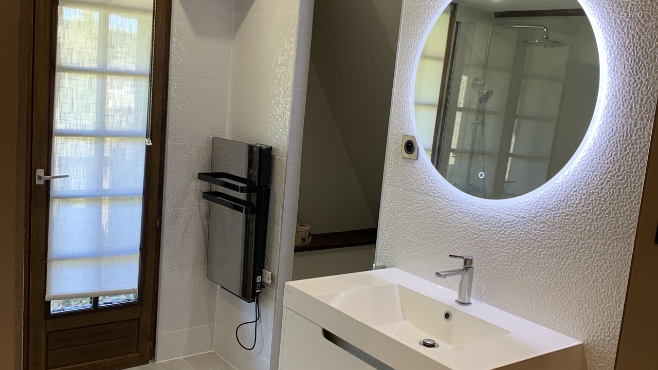 Photo of Bathroom in Sainte-Helene-Bondeville