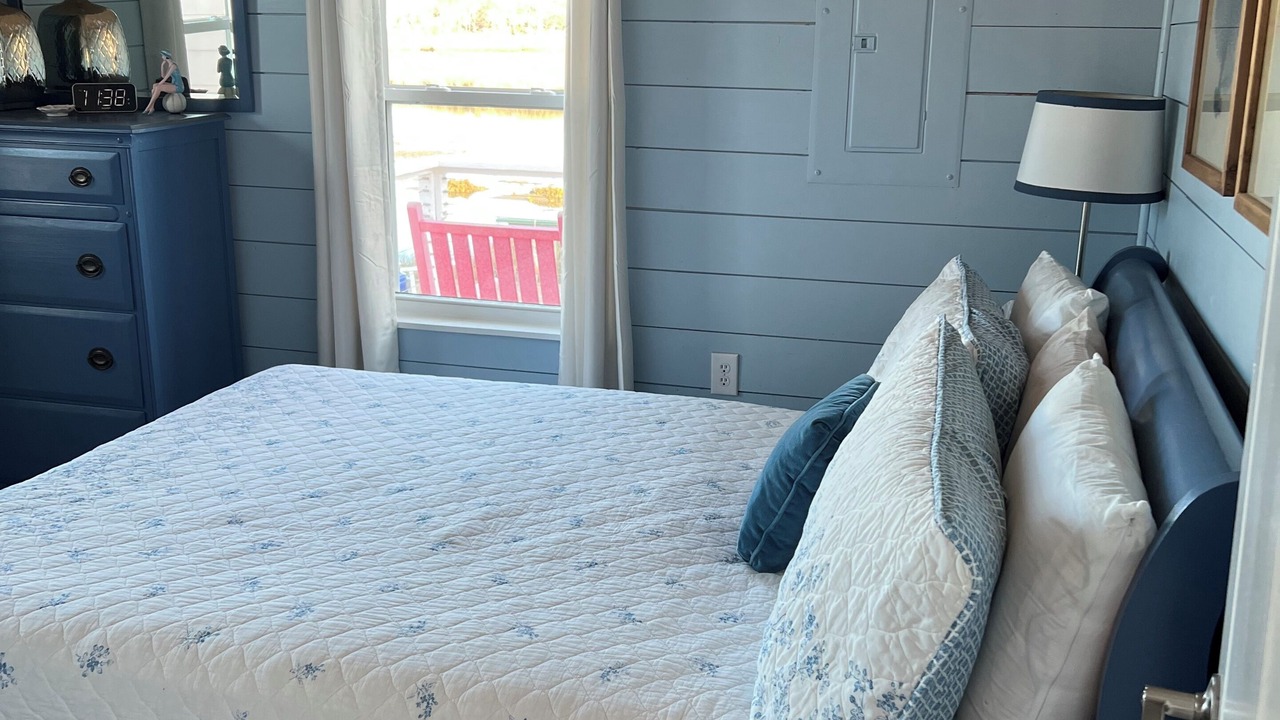 Photo of Bedroom in Long Beach