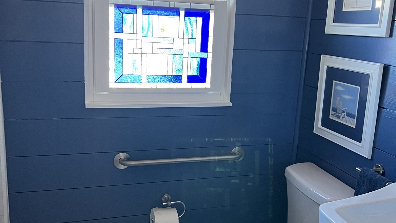 Photo of Bathroom in Long Beach