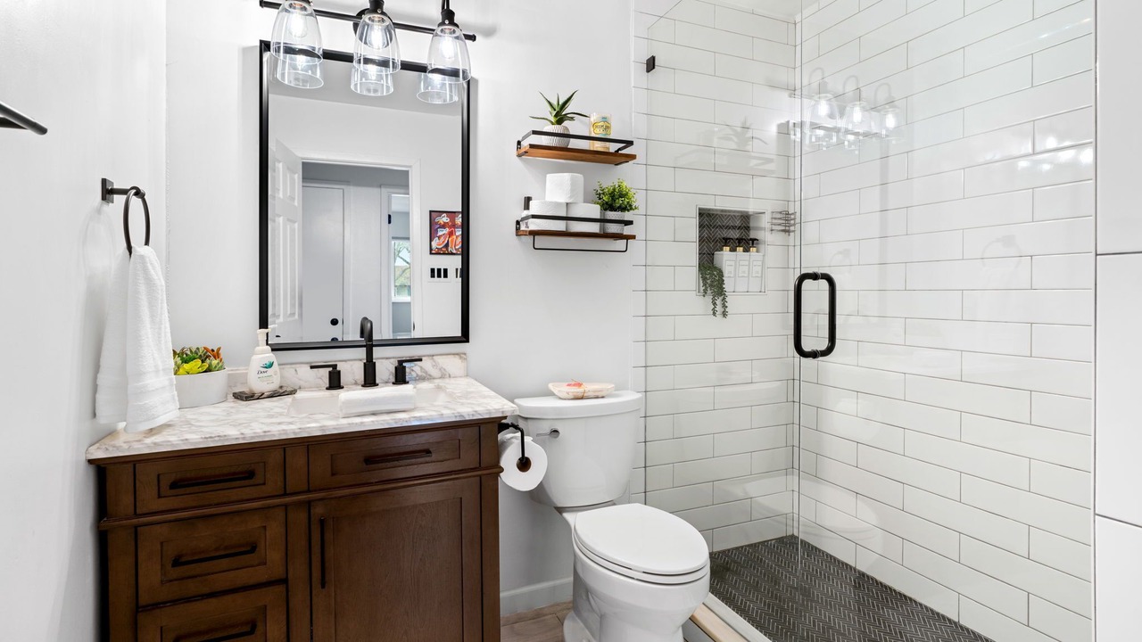 Photo of Bathroom in East Congress