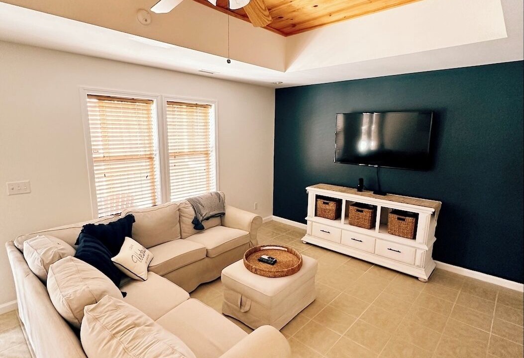 Photo of Livingroom in Wedowee