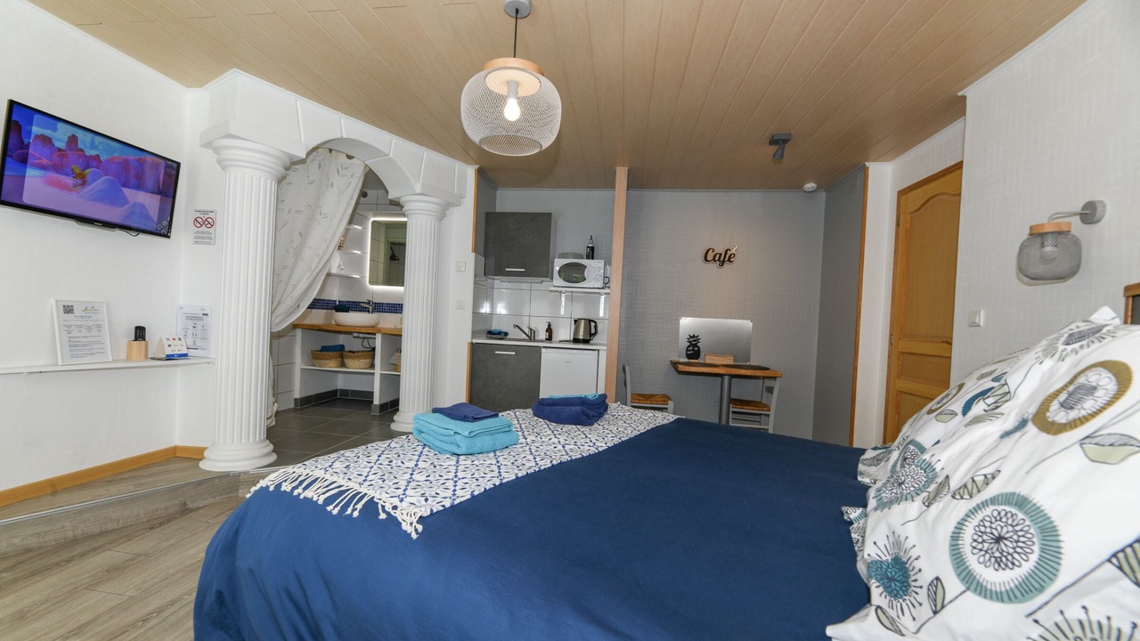 Photo of Bedroom in Montreuil
