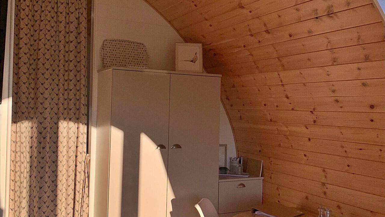 Photo of Others in Low Catton