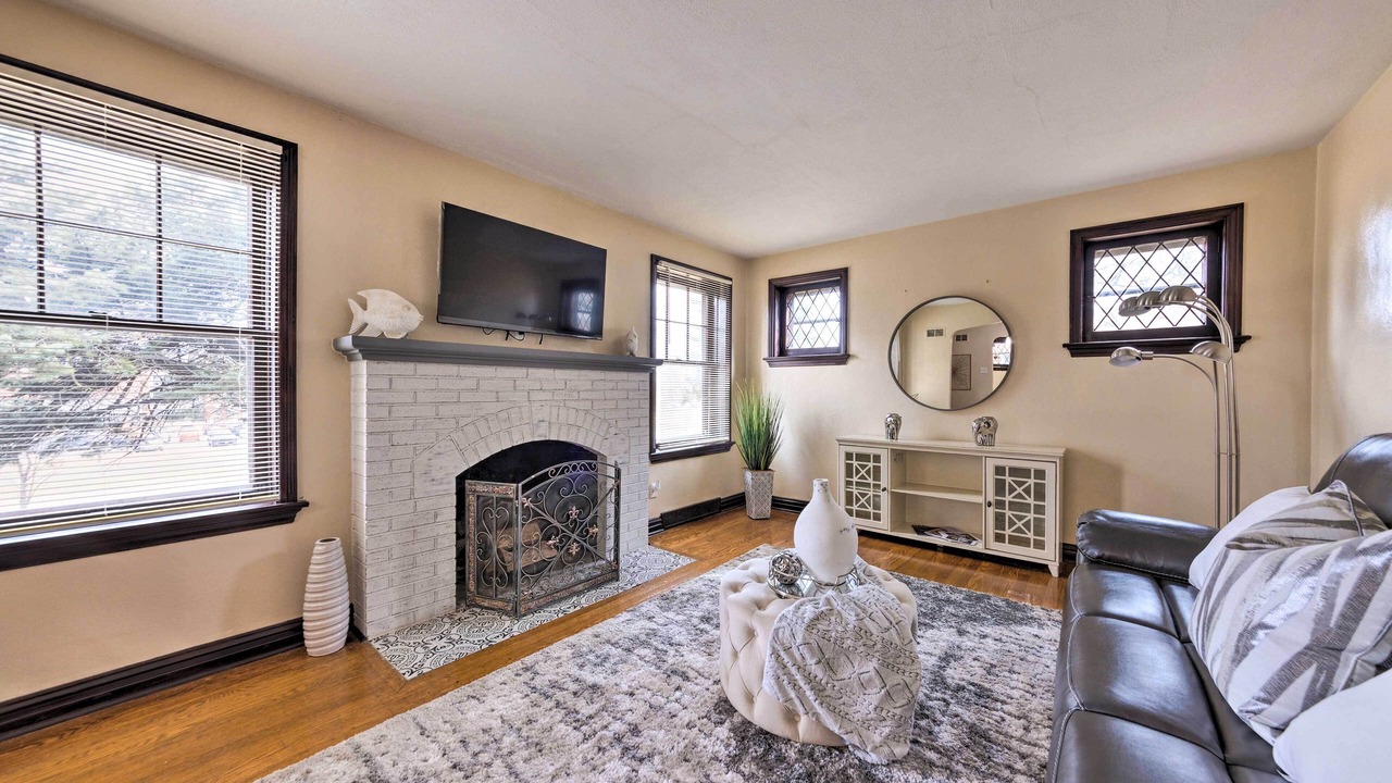 Photo of Bedroom in Bel-Nor