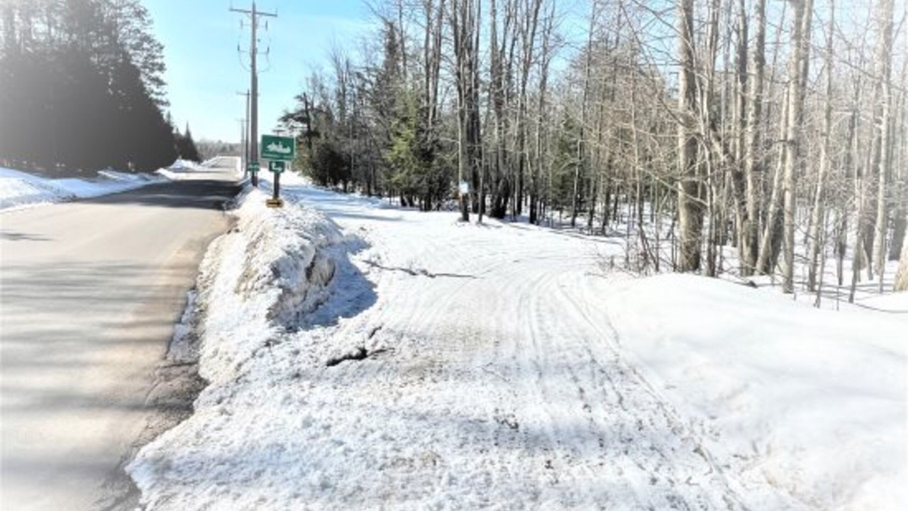 Photo of Outdoor in Park Falls