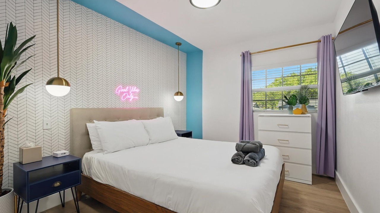 Photo of Bedroom in Park Central