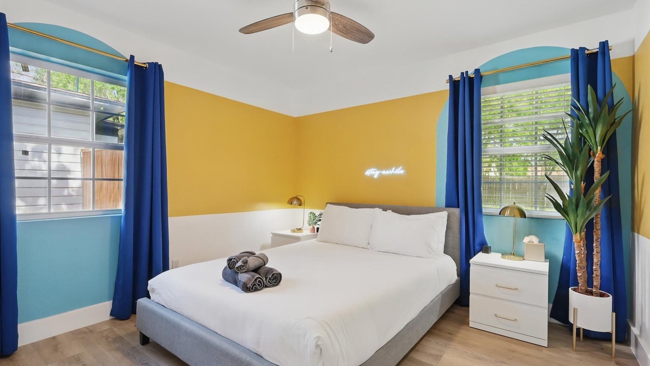 Photo of Bedroom in Park Central