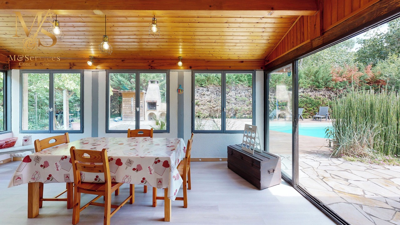 Photo of Others in Saint-Laurent-des-Hommes