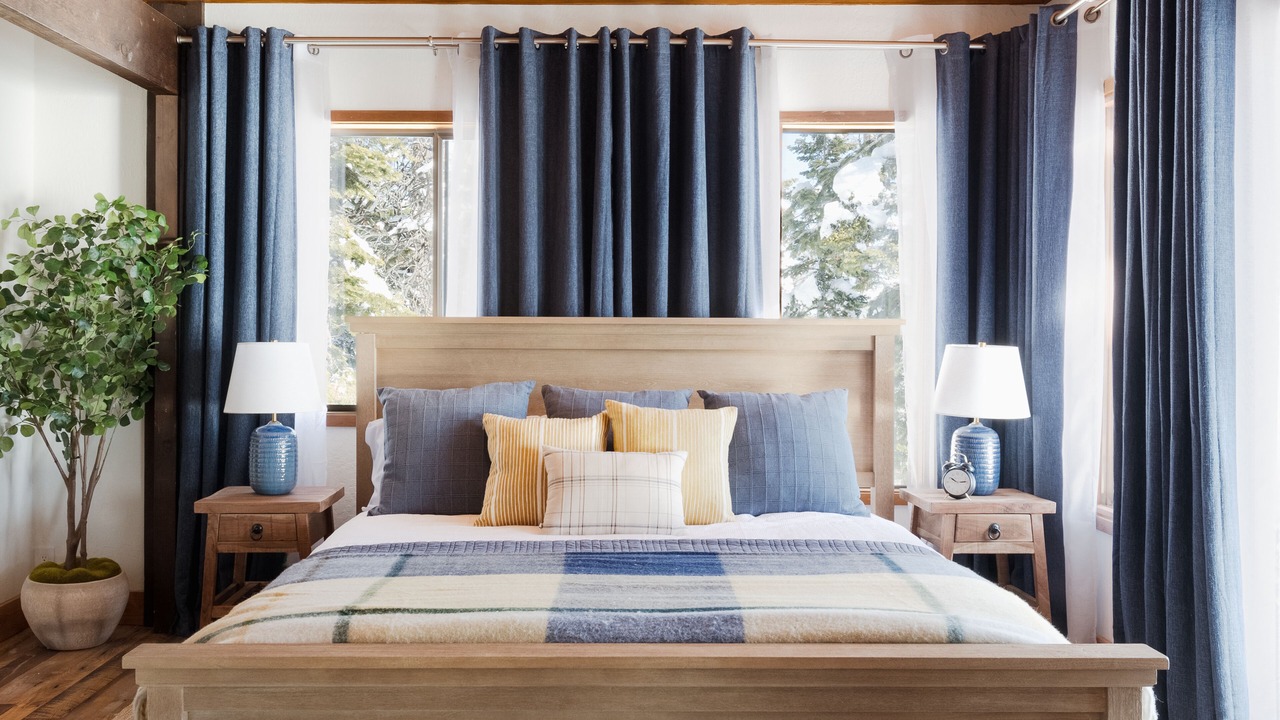 Photo of Bedroom in Meeks Bay