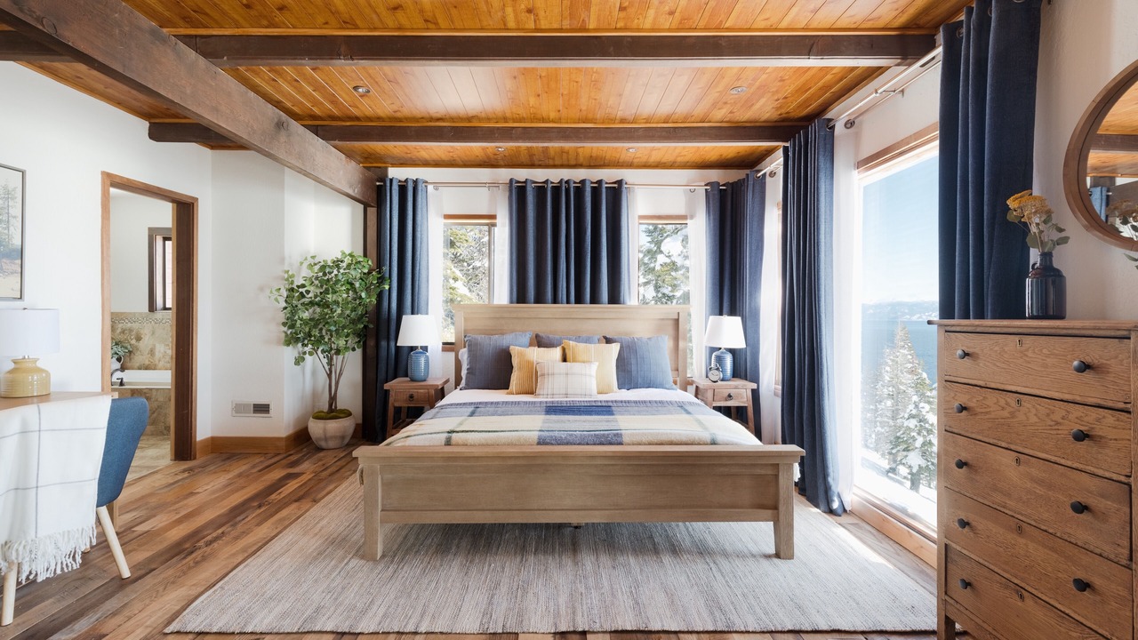 Photo of Bedroom in Meeks Bay
