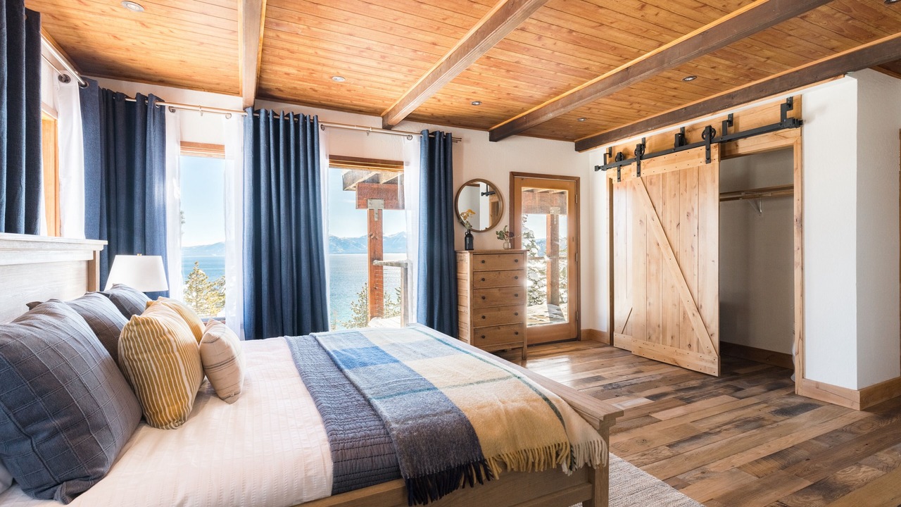 Photo of Bedroom in Meeks Bay