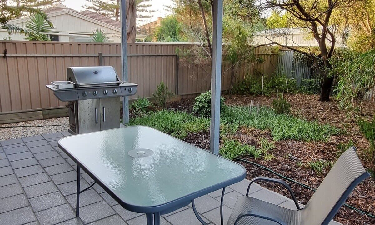 Photo of Outdoor in Largs North