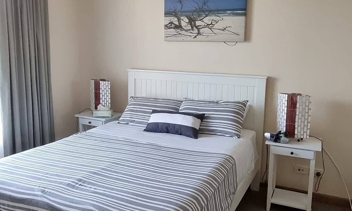 Photo of Others in Largs North