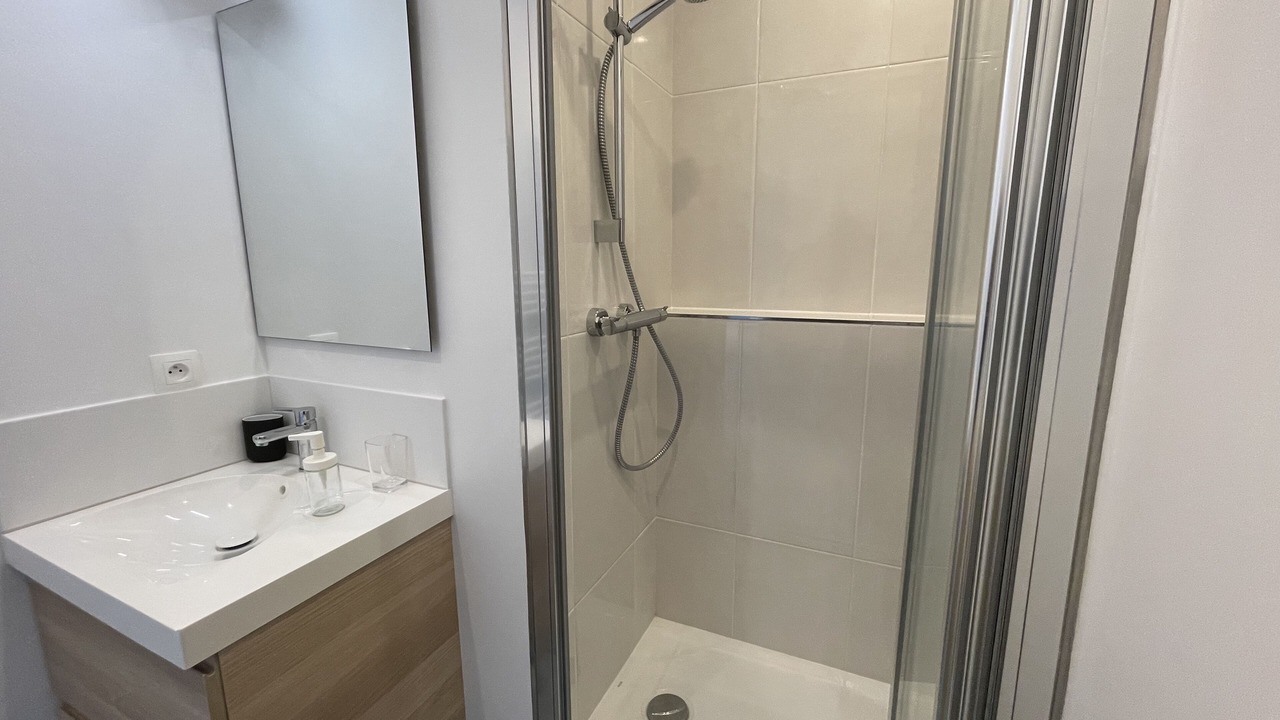 Photo of Bathroom in Villejust
