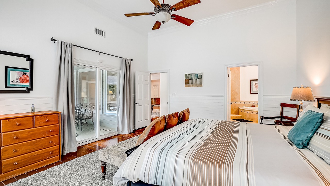 Photo of Bedroom in Riverplace