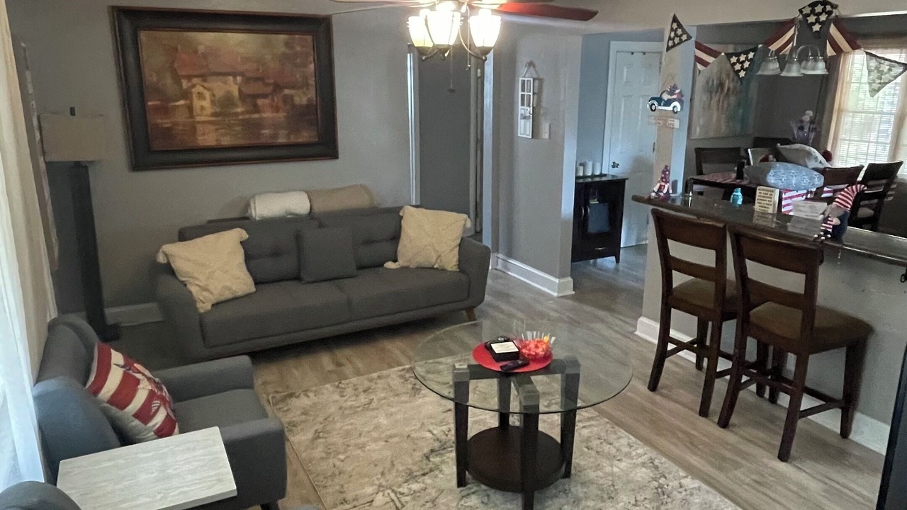 Photo of Livingroom in Martinsville
