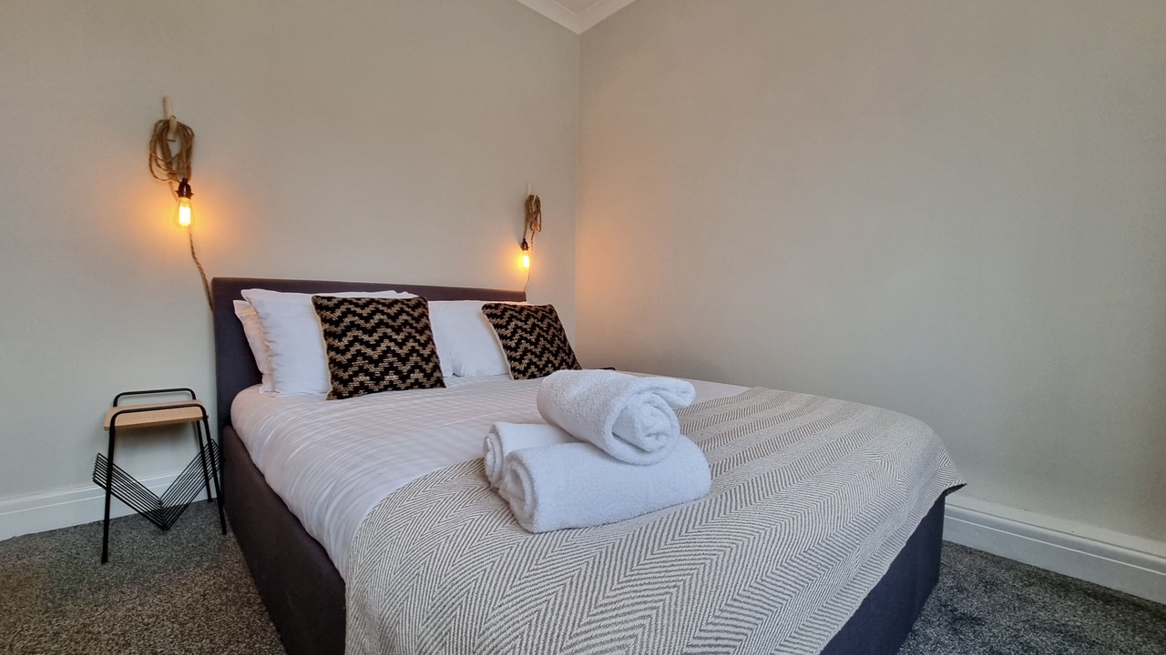 Photo of Bedroom in Heath