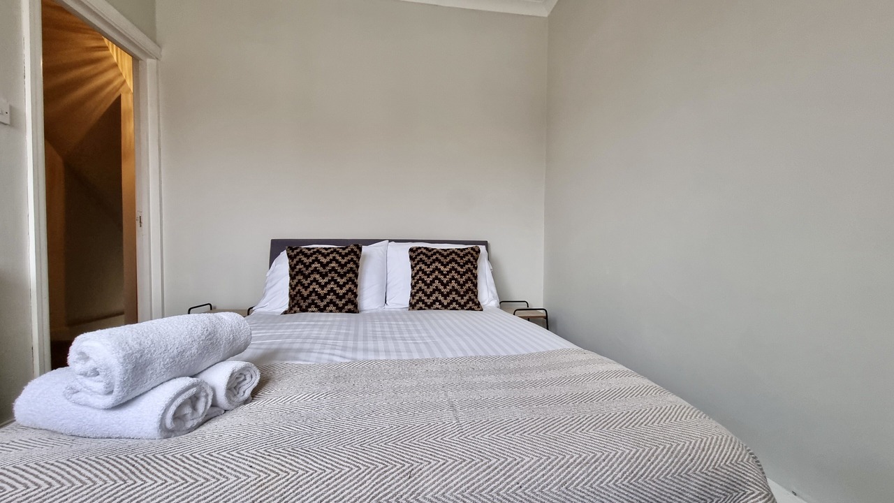 Photo of Bedroom in Heath