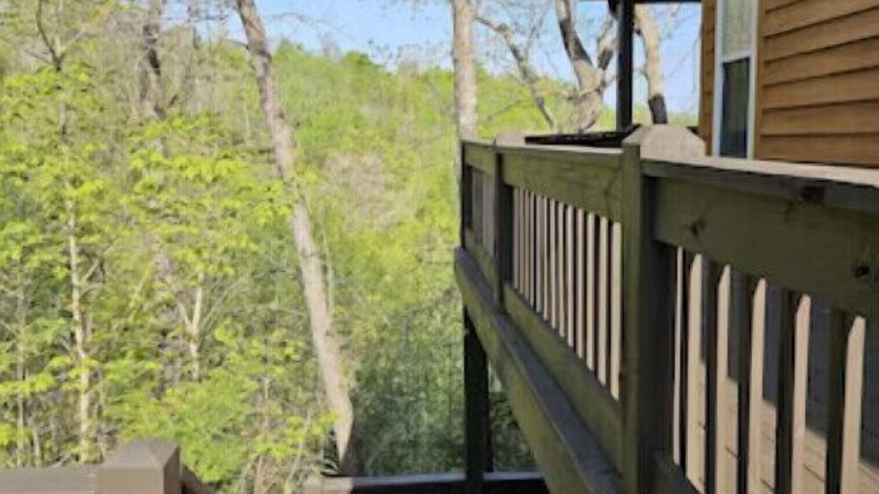 Photo of Outdoor in Byrdstown