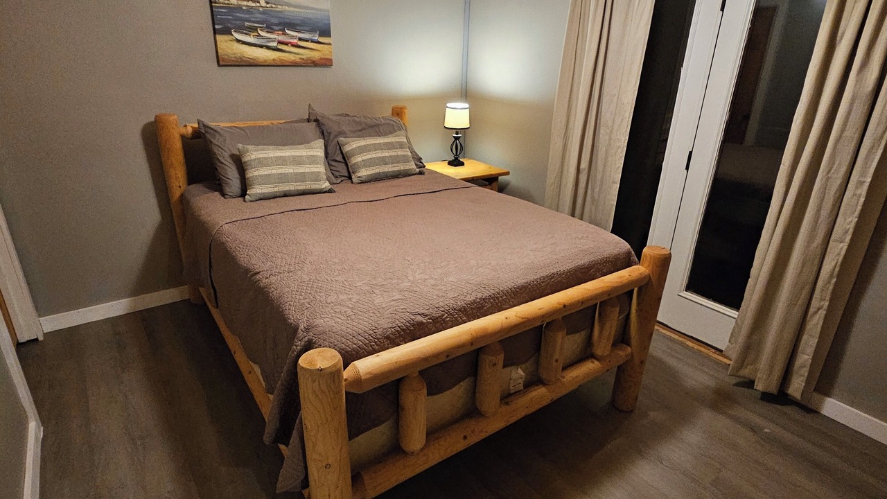 Photo of Bedroom in Byrdstown