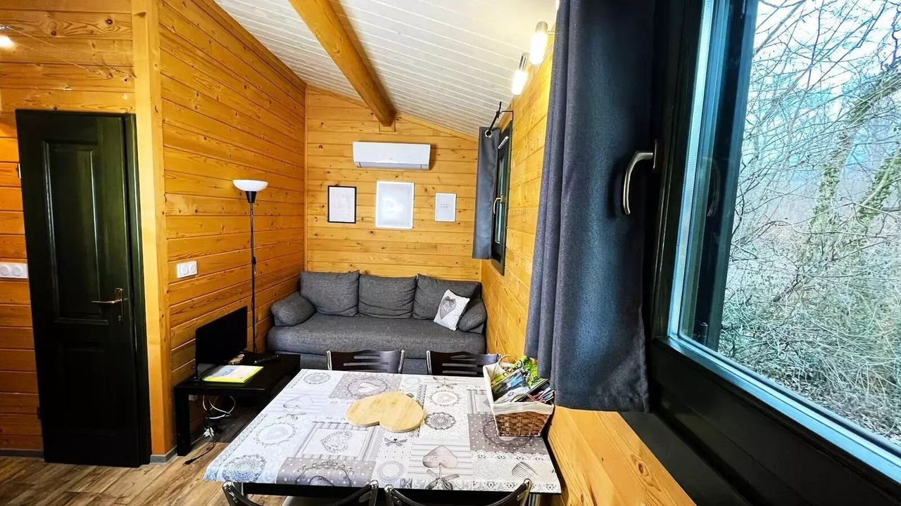 Photo of Livingroom in Leval