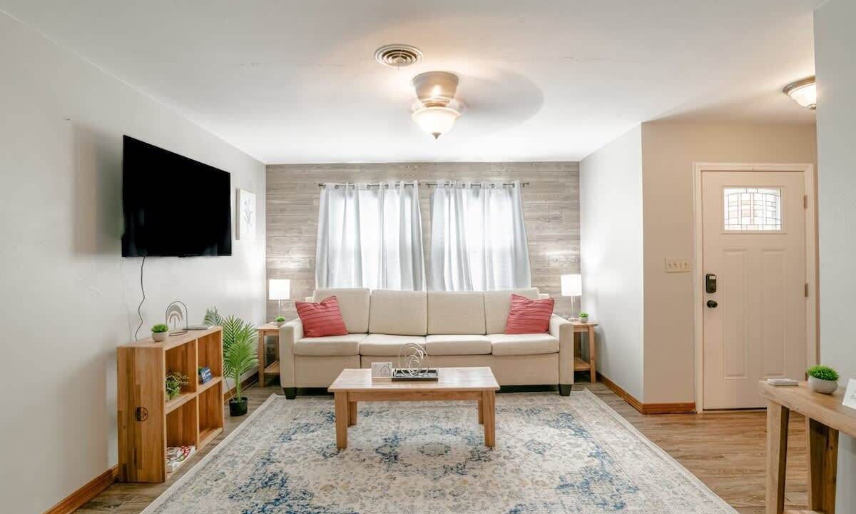 Photo of Livingroom in Mobile