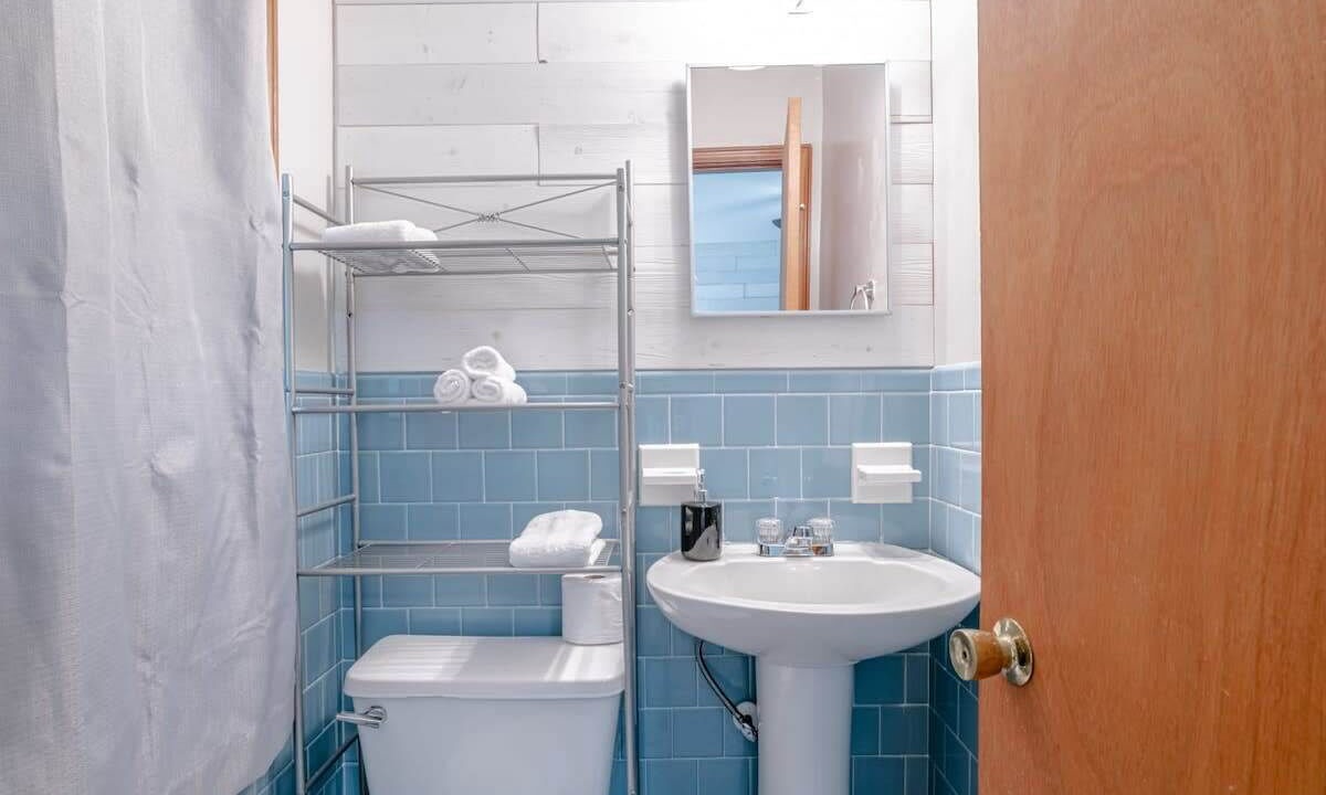 Photo of Bathroom in Mobile