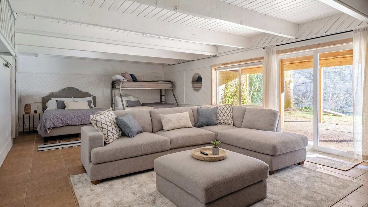 Photo of Bedroom in Troutdale