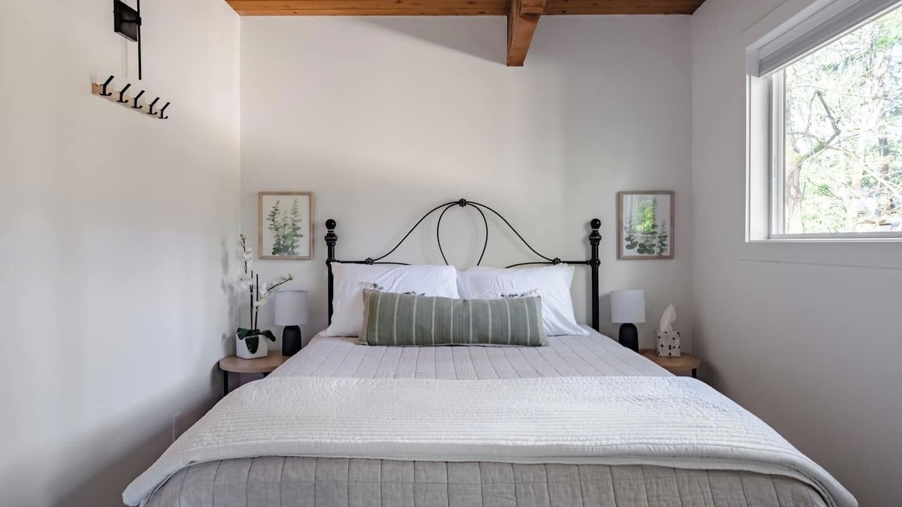 Photo of Bedroom in Troutdale