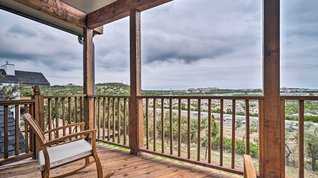 Photo of Patio Balcony in Comanche Trail Estates