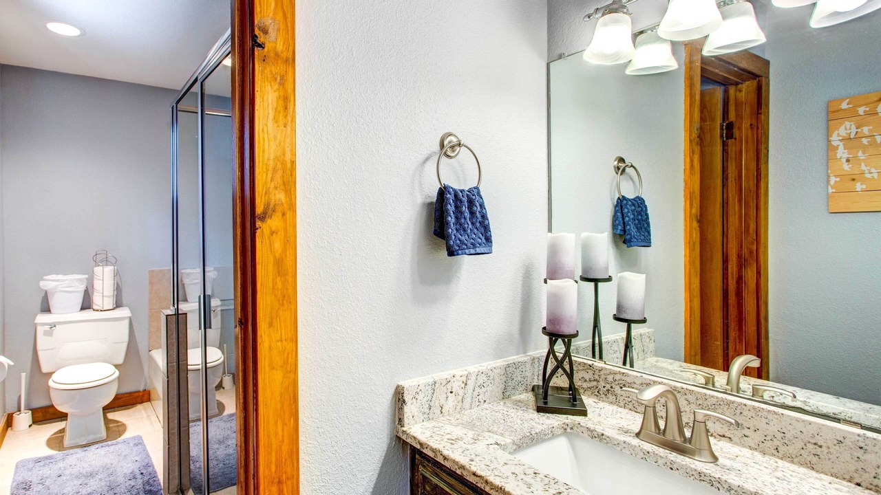 Photo of Bathroom in Gun Barrel City