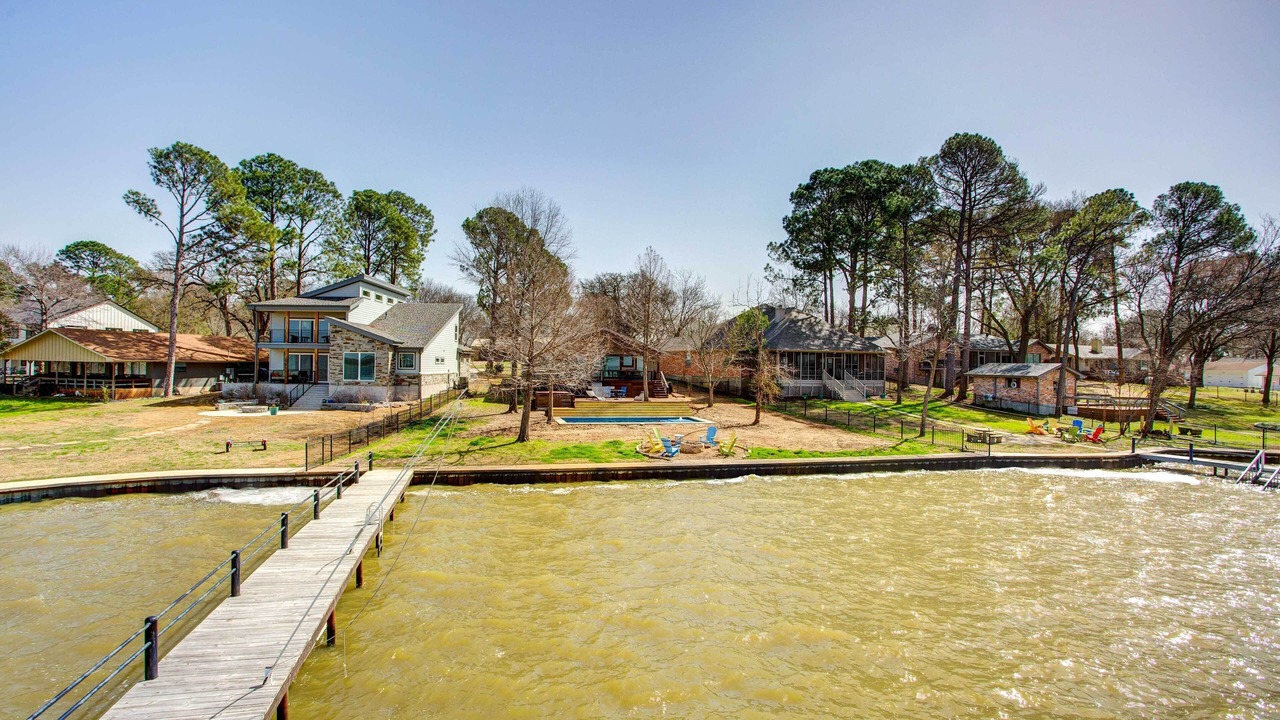 Photo of Outdoor in Gun Barrel City