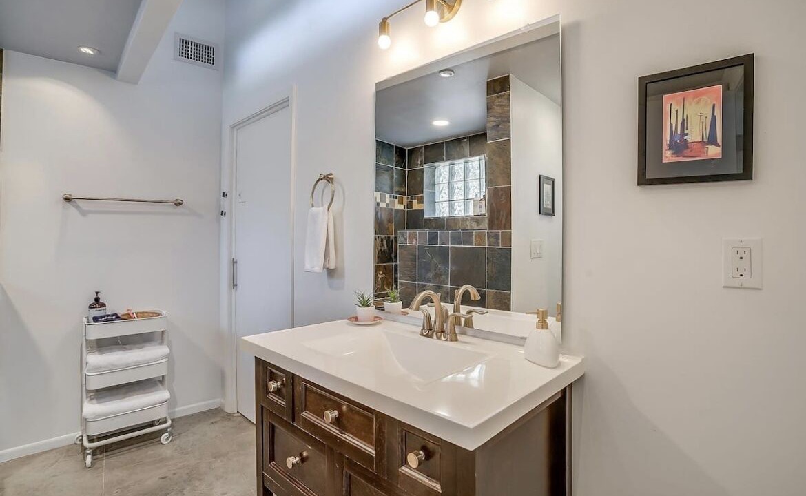 Photo of Bathroom in Granbury
