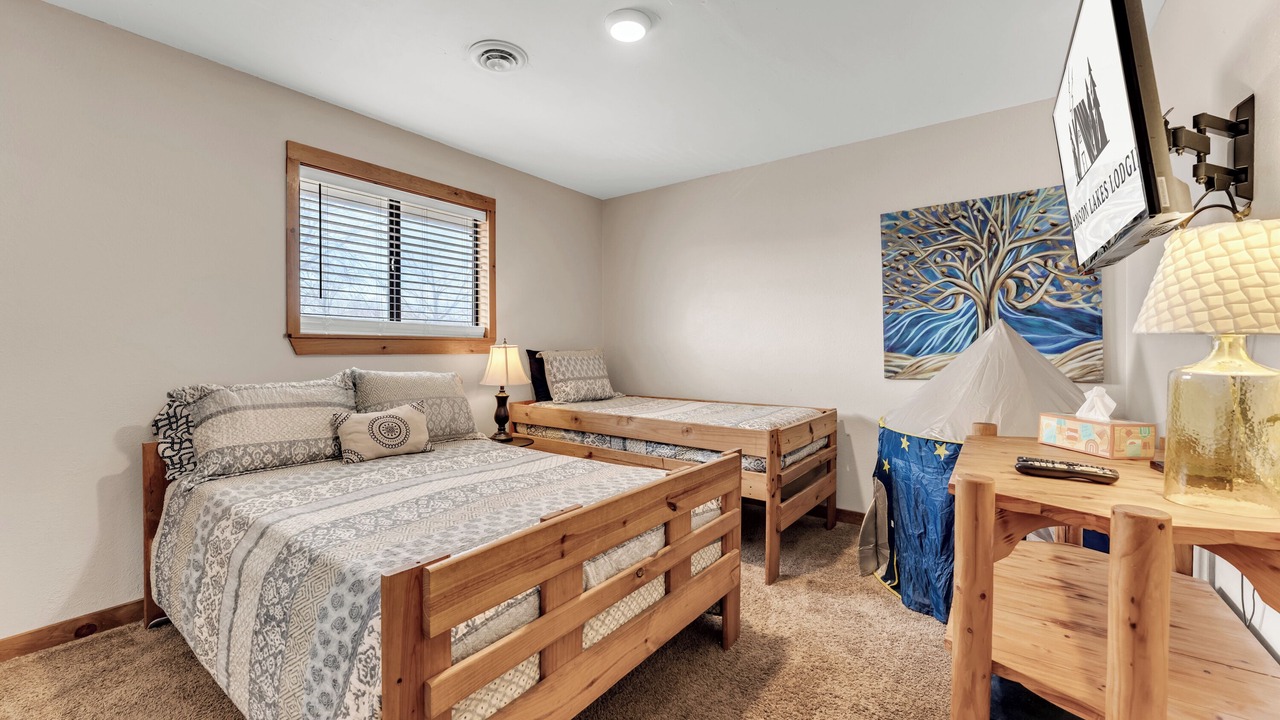 Photo of Bedroom in Branson West
