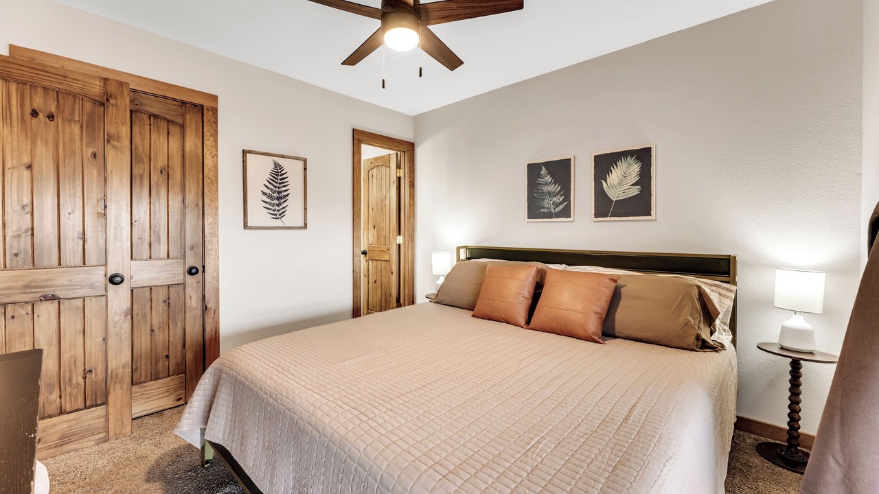 Photo of Bedroom in Branson West