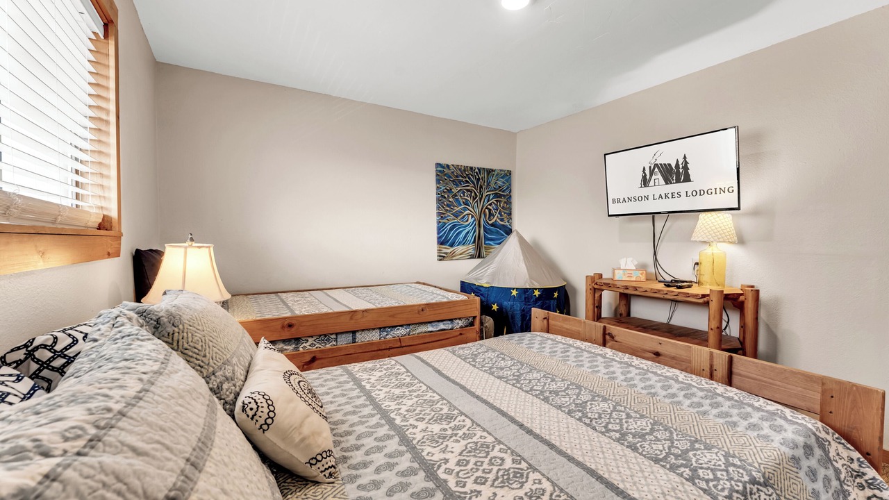 Photo of Bedroom in Branson West