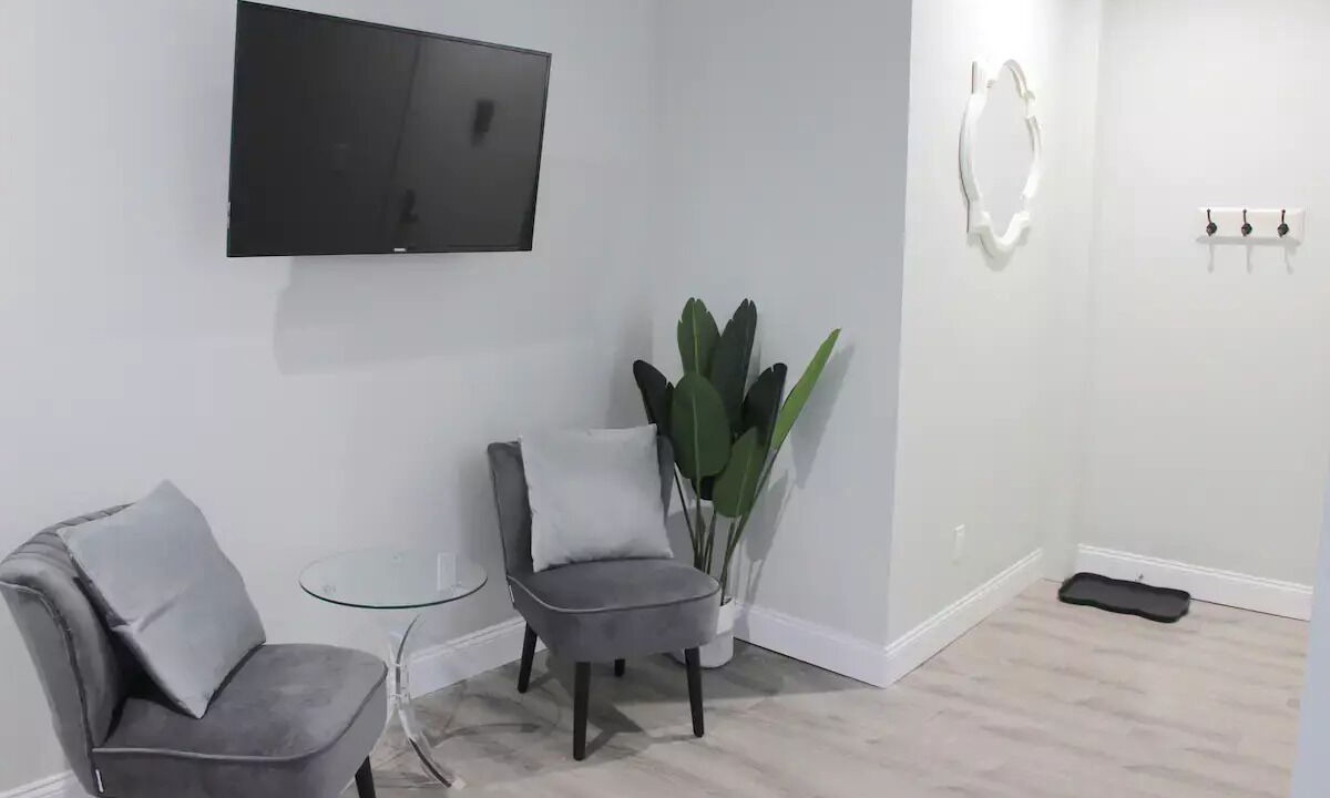 Photo of Others in Downtown Albany