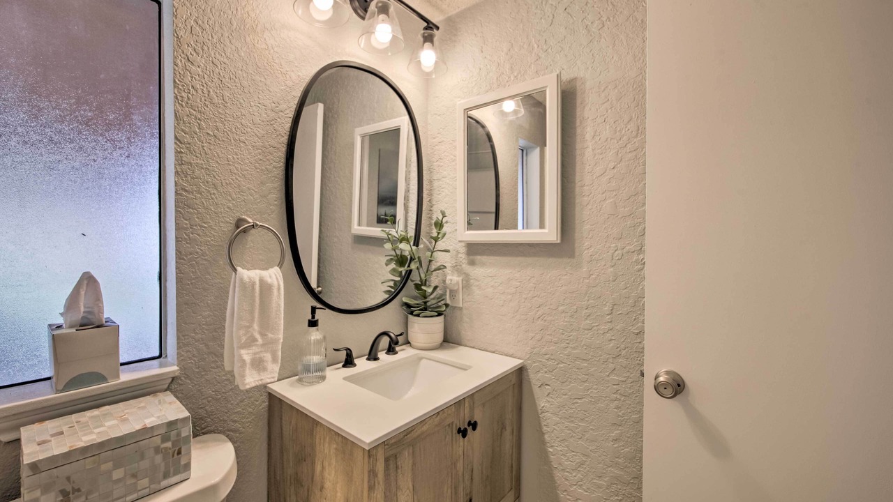 Photo of Bathroom in Enchanted Oaks