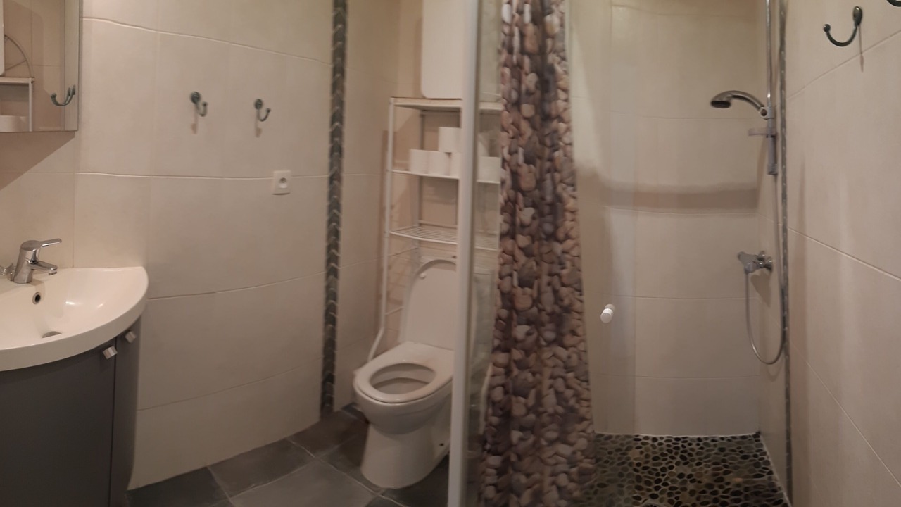 Photo of Bathroom in Chateaubourg