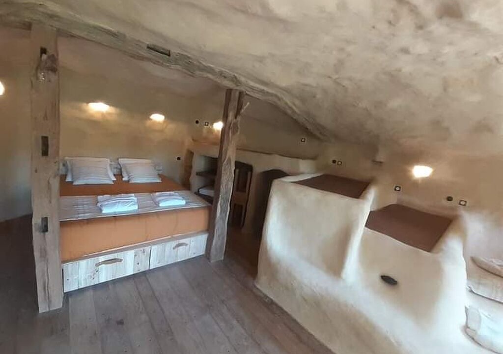 Photo of Bedroom in L'Isle-Bouzon