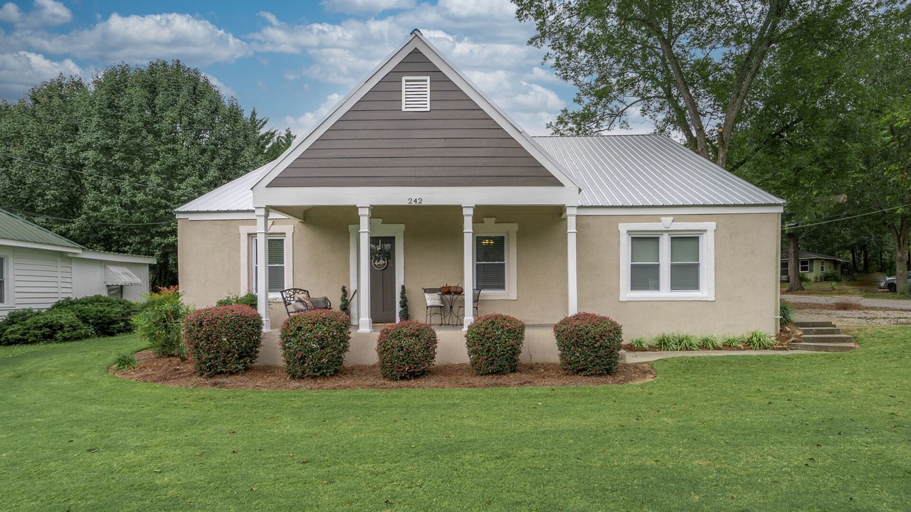 Photo of Others in Monroe