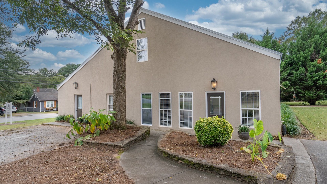 Photo of Others in Monroe